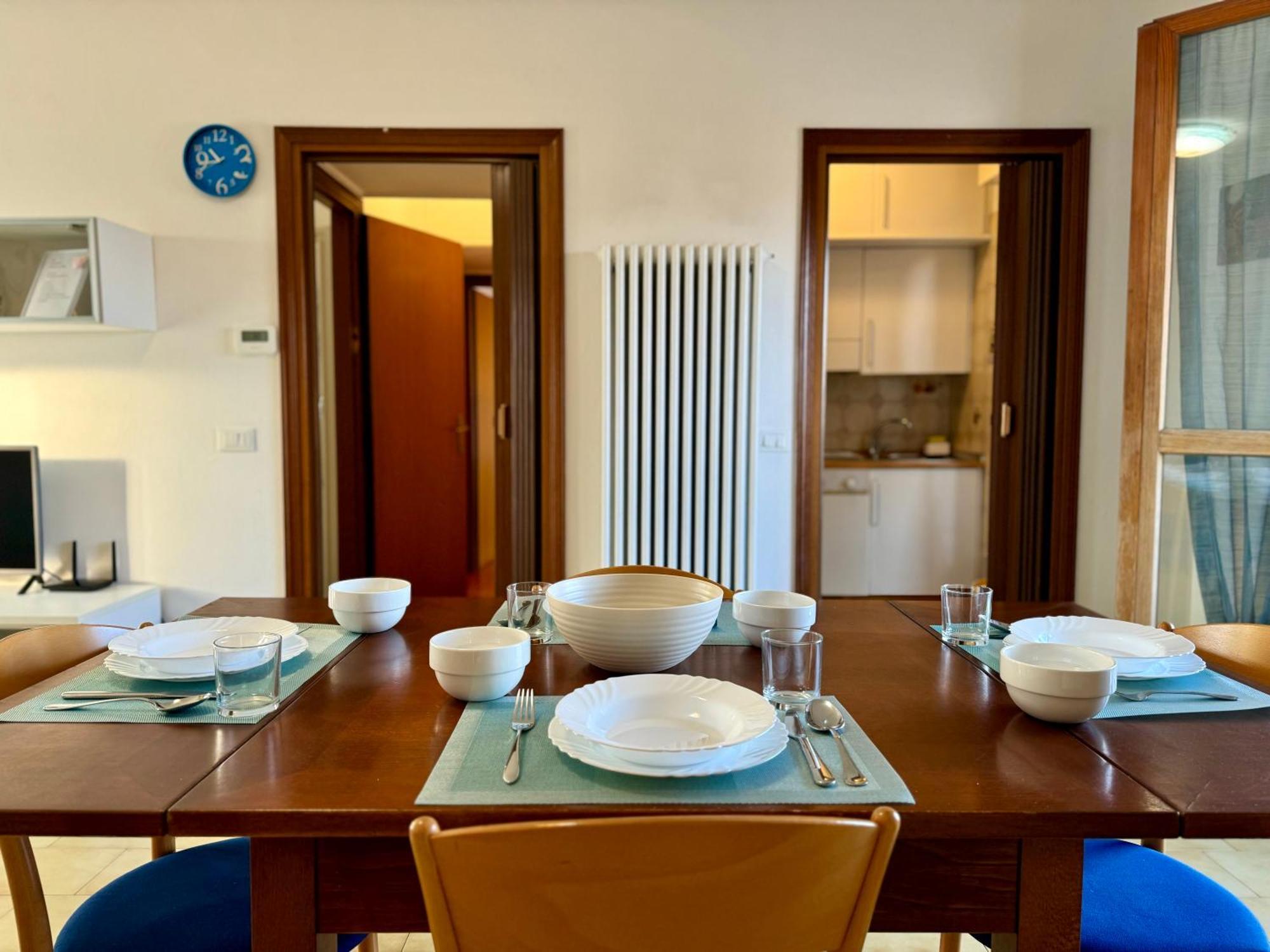 Appartement 82, Attico Leonardo