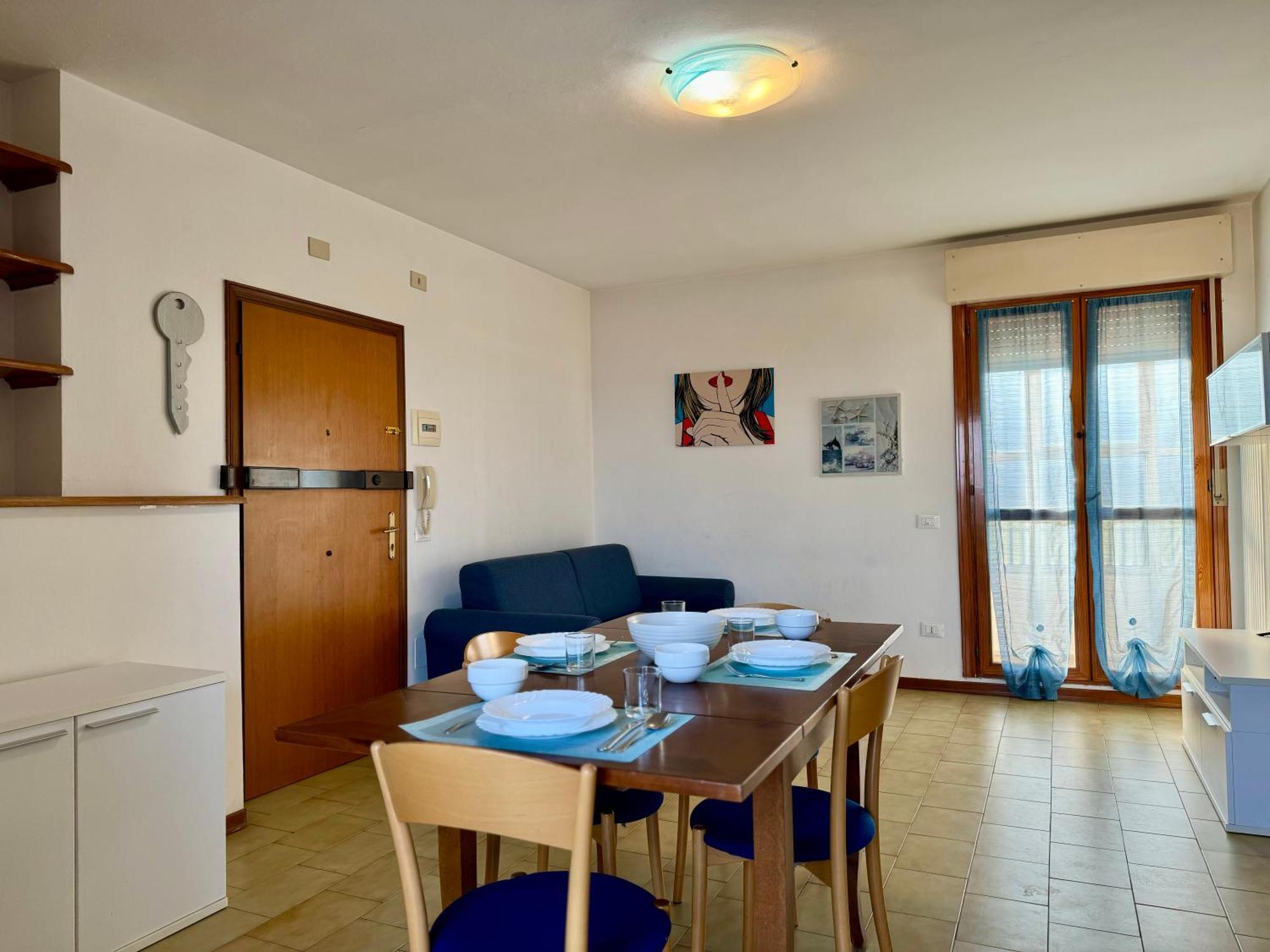 Appartement 82, Attico Leonardo