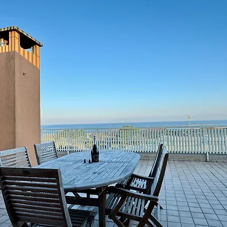 82, Attico Leonardo Apartment Lido Adriano Exterior photo