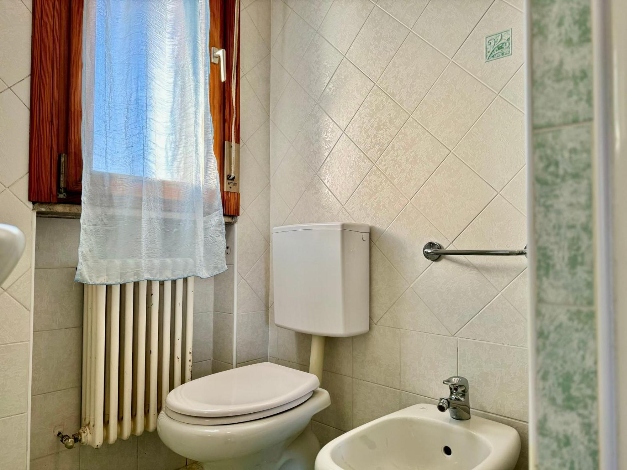 82, Attico Leonardo