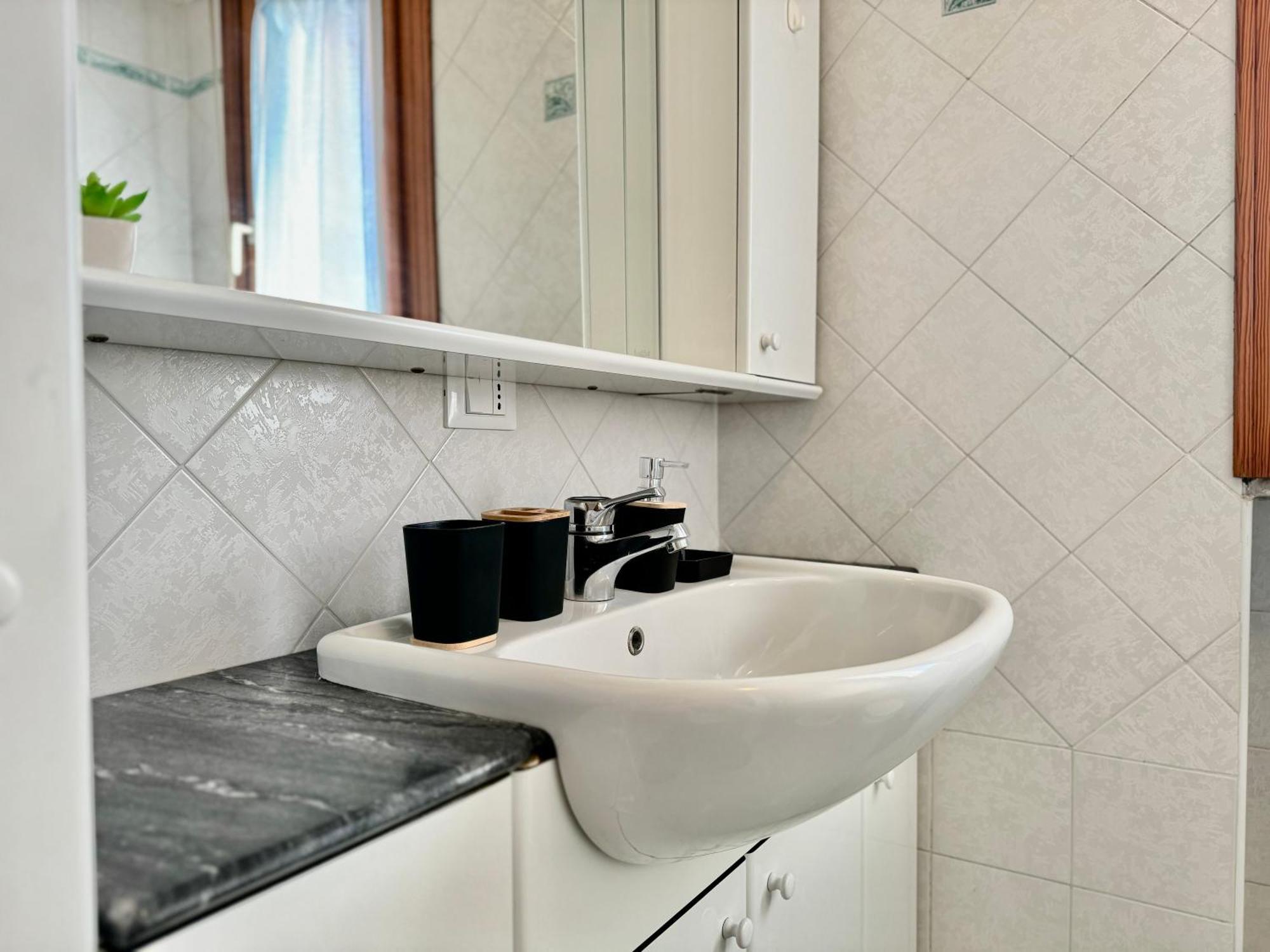82, Attico Leonardo Apartment